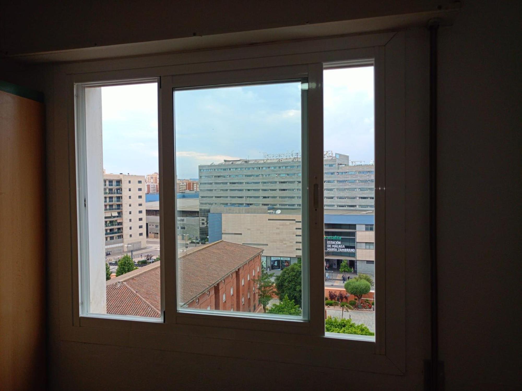 Habitacion Privada Centro Malaga Cerca Tren Maria Zambrano Y Playa Muy Buena Conexion Wifi Esterno foto