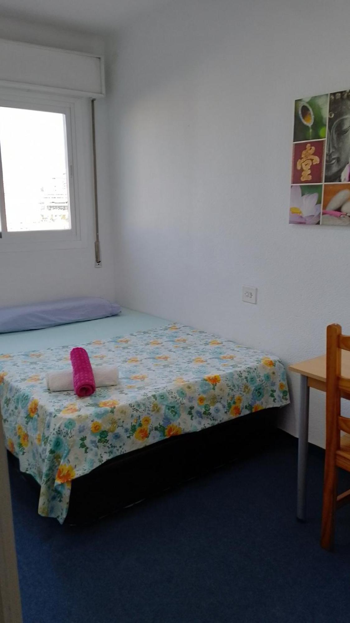 Habitacion Privada Centro Malaga Cerca Tren Maria Zambrano Y Playa Muy Buena Conexion Wifi Esterno foto