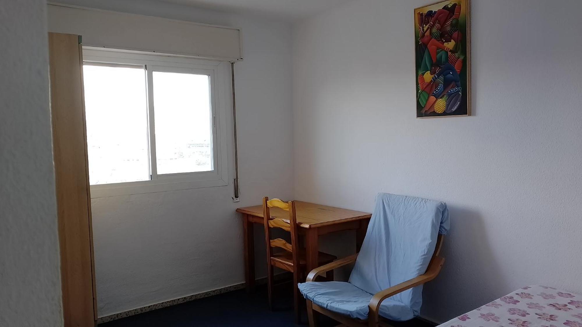 Habitacion Privada Centro Malaga Cerca Tren Maria Zambrano Y Playa Muy Buena Conexion Wifi Esterno foto