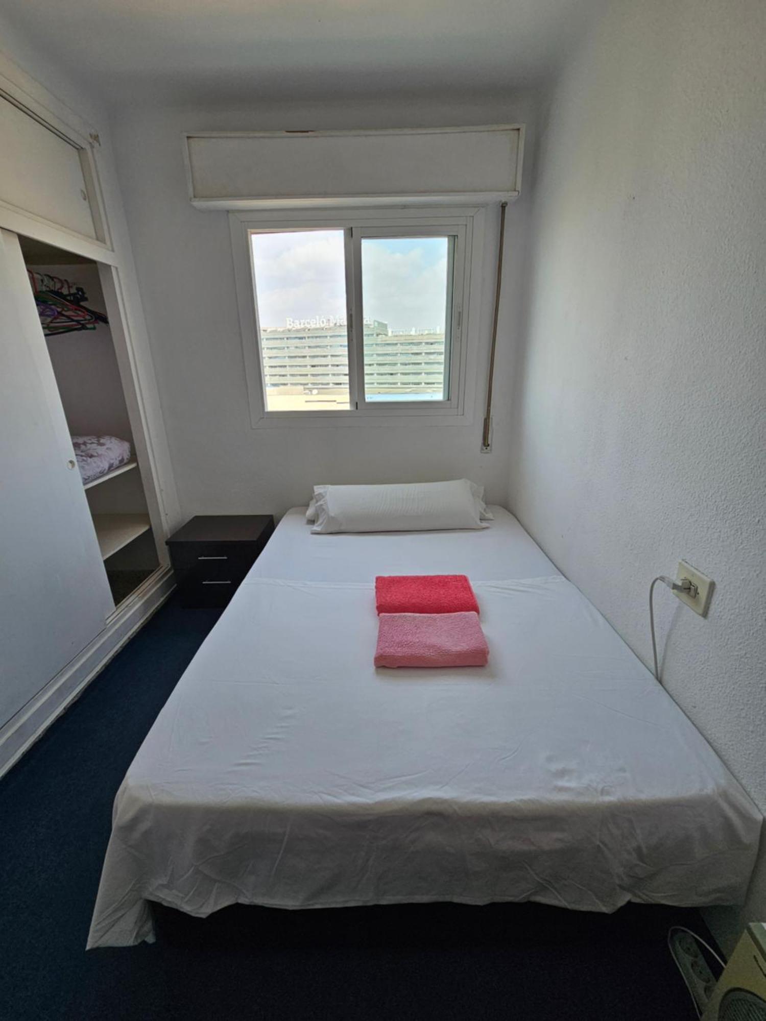 Habitacion Privada Centro Malaga Cerca Tren Maria Zambrano Y Playa Muy Buena Conexion Wifi Esterno foto